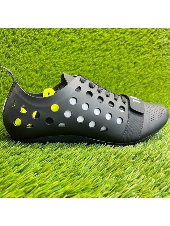 NOBULL Shoes - Nobull Womens Size 7.5 Mens 6 Black Athletic Lightweight Indoor Cycling Shoes